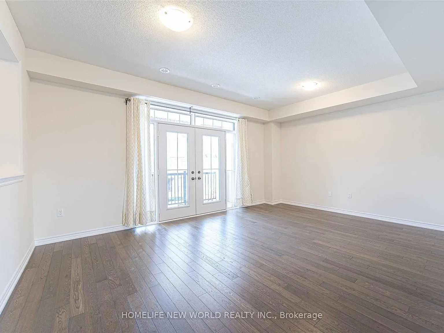 4 bed, $3,950 — Photo 2
