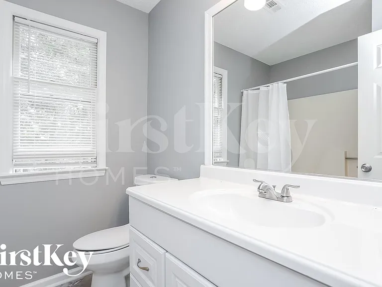 4905 Chimney Springs Dr — Photo 13