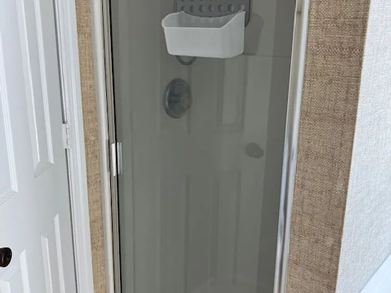 715 Clearwater Ct #L — Photo 12