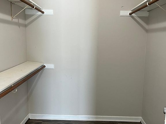 5th image of 1311 Evans St