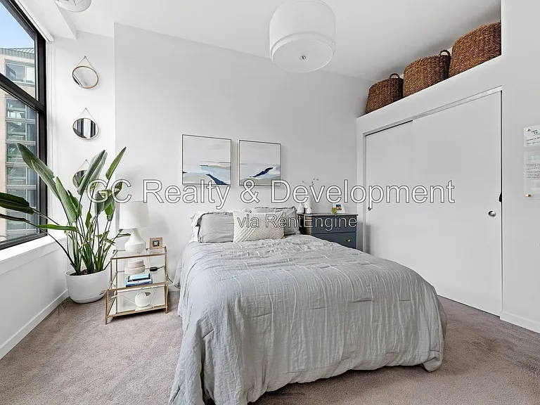333 W Hubbard St #5A — Photo 7