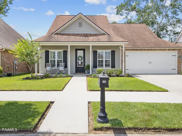 205 Oak Path Dr, Carencro, LA 70520