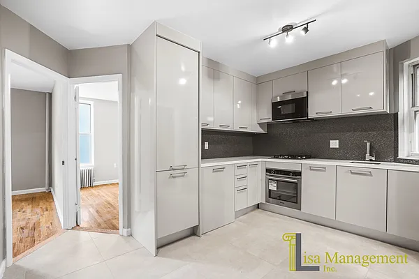 Rented by Lisa Management Inc | media 4