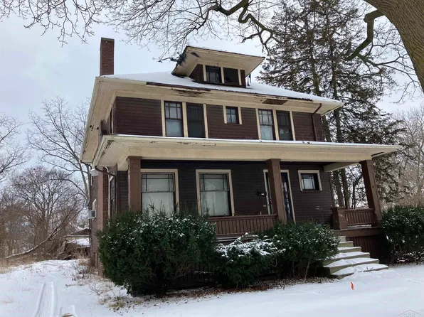 1141 Cornelia St, Saginaw, MI 48601