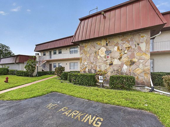 2nd image of 12020 W GREENWAY Drive #101