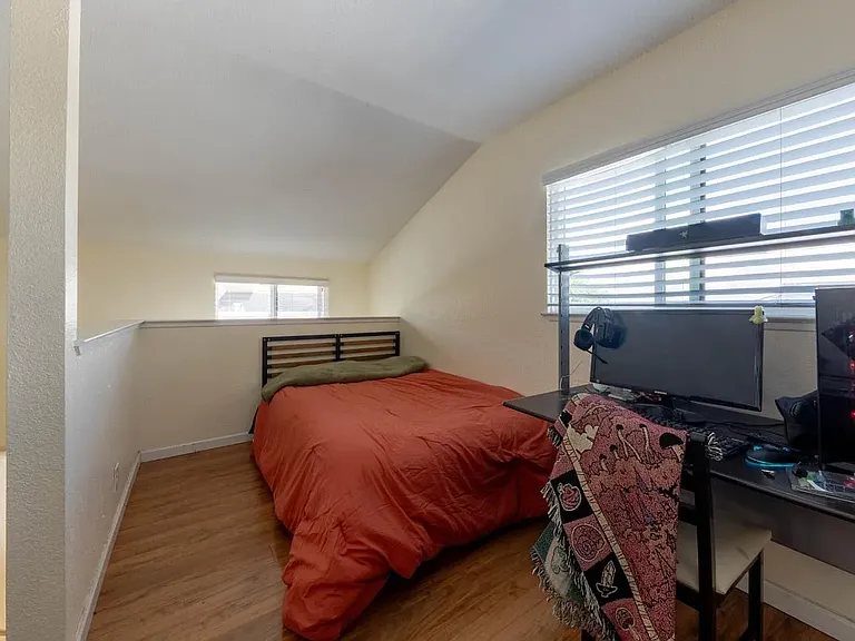 820 Casanova Ave #30 — Photo 8
