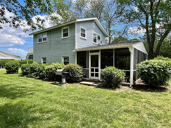 2nd image of 292 Potomac View Dr
