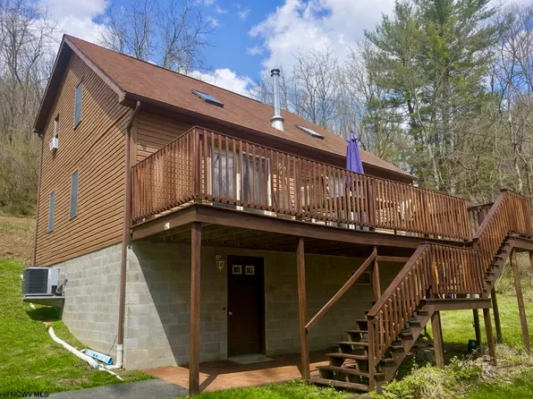 672 Buffalo Brink Rd, Mannington, WV 26582