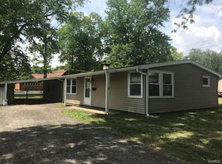 3 Cedar Dr, Fairview heights, IL 62208