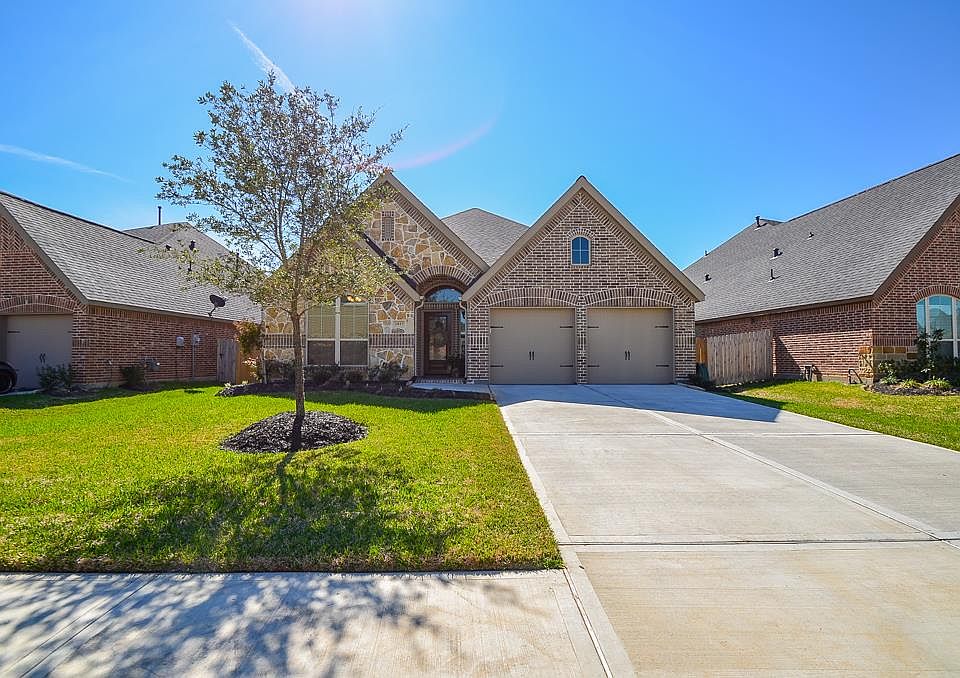 1st image of 2827 Rivermist Ln