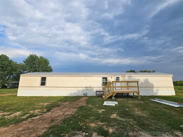 8062 Highway 82 #A, Tahlequah, OK 74464