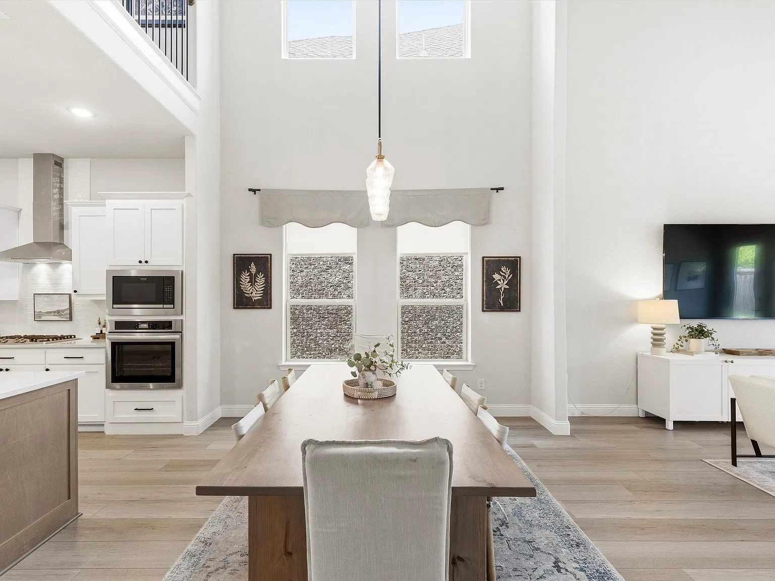 4 bed, 3.5 bath, 3497 sqft, $3,847 — Photo 4