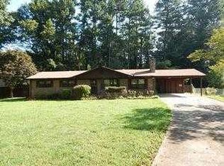 2321 Chestnut Log Loop, Lithia Springs, GA 30122