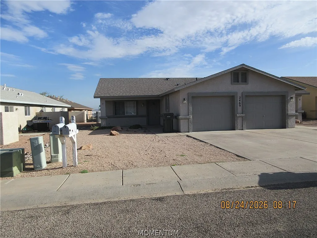 2 bed, 2.0 bath, 960 sqft, $1,025 — Photo 1