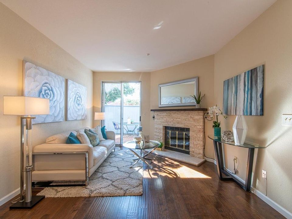Living Room, have the access to the outdoor patio.