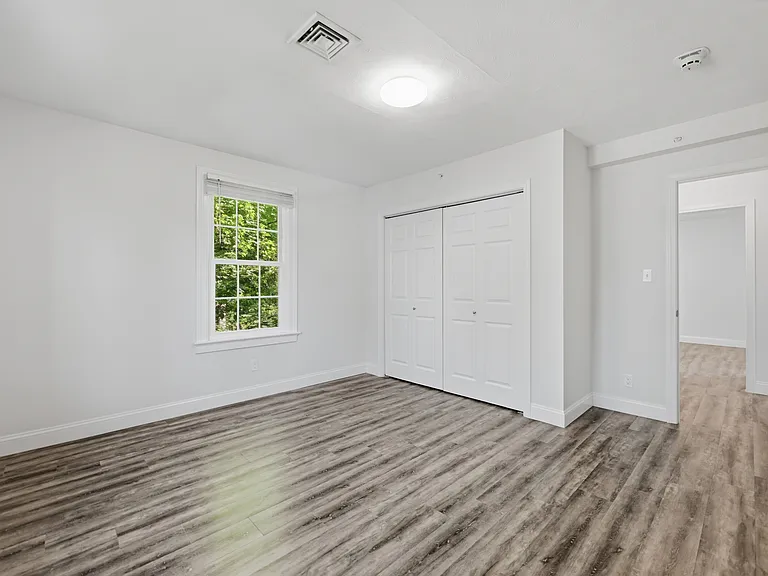 111 Laurel Ct #3 — Photo 14