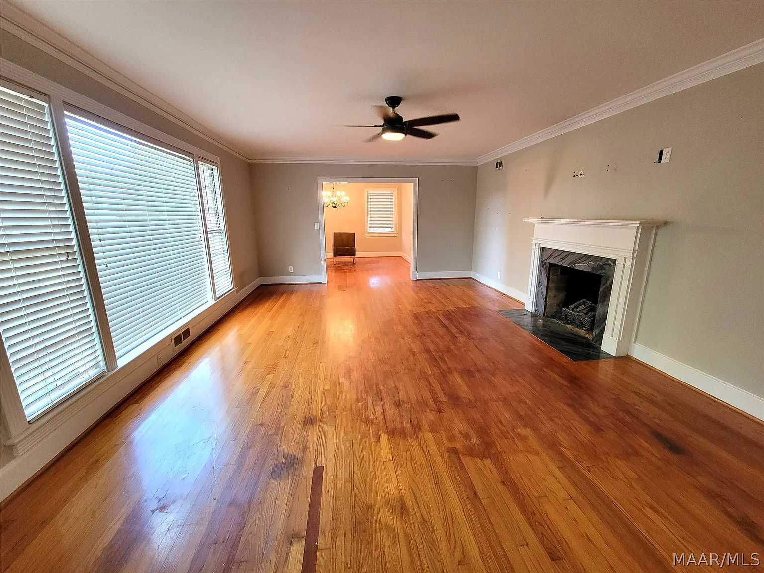 4 bed, 2.0 bath, 2050 sqft, $1,500 — Photo 2