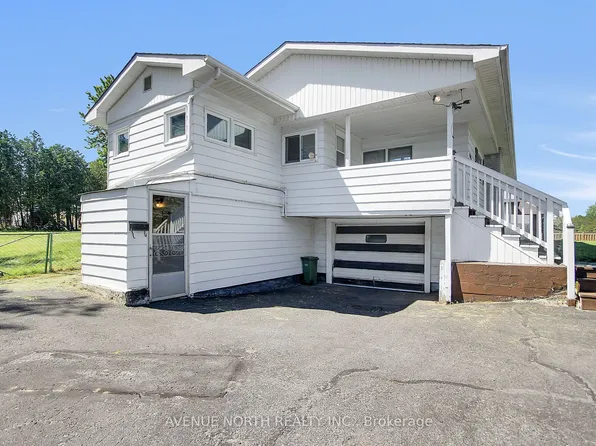 6898 Mitch Owens Rd, Ottawa, ON K4P 1C5