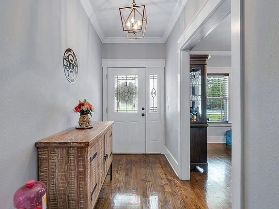 5th image of 367 Parkside Cir