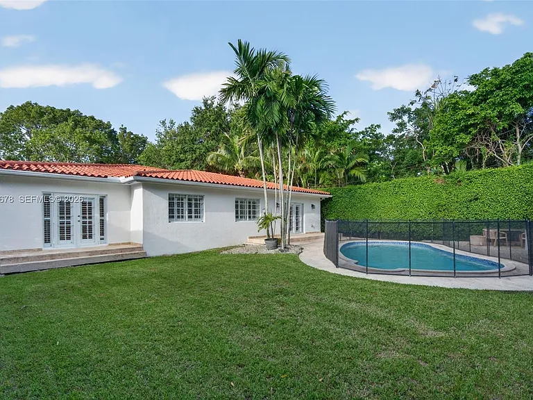 1237 Aduana Ave — Photo 72