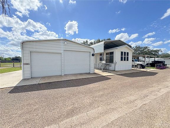 4th image of 3722 Alexander Dumas Dr S