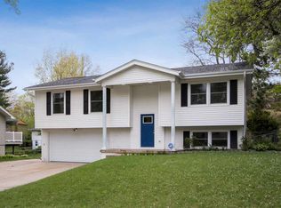911 Weeber St, Iowa City, IA 52246