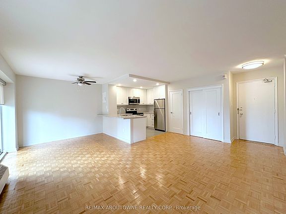 3rd image of 135 Allan St #306