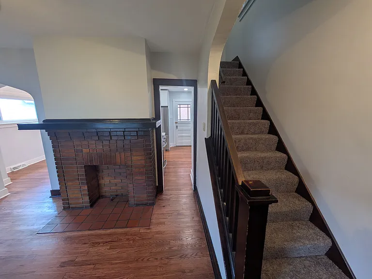 3934 Hoosac St #1 — Photo 21
