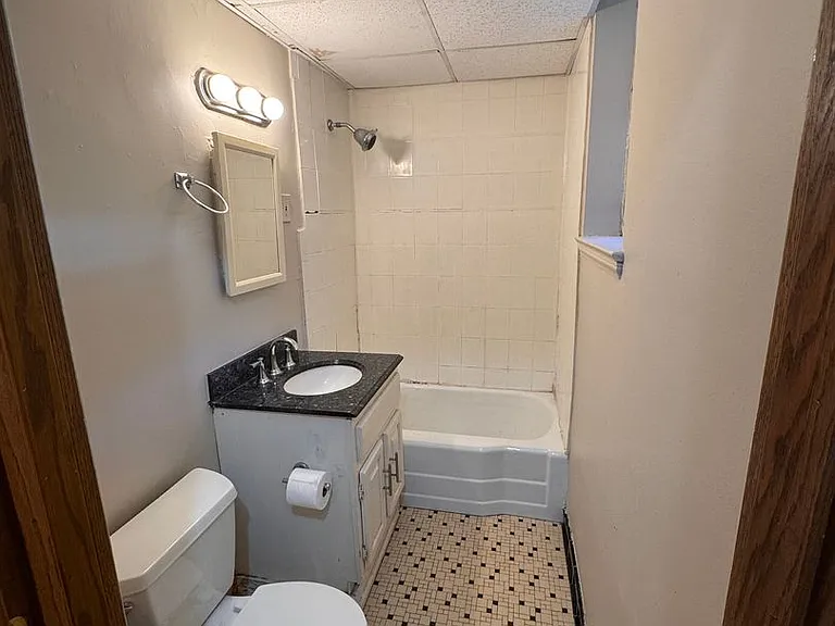3200 Garfield Ave — Photo 16