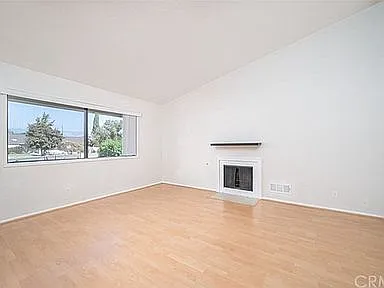 1965 Coulston St #1 — Photo 4