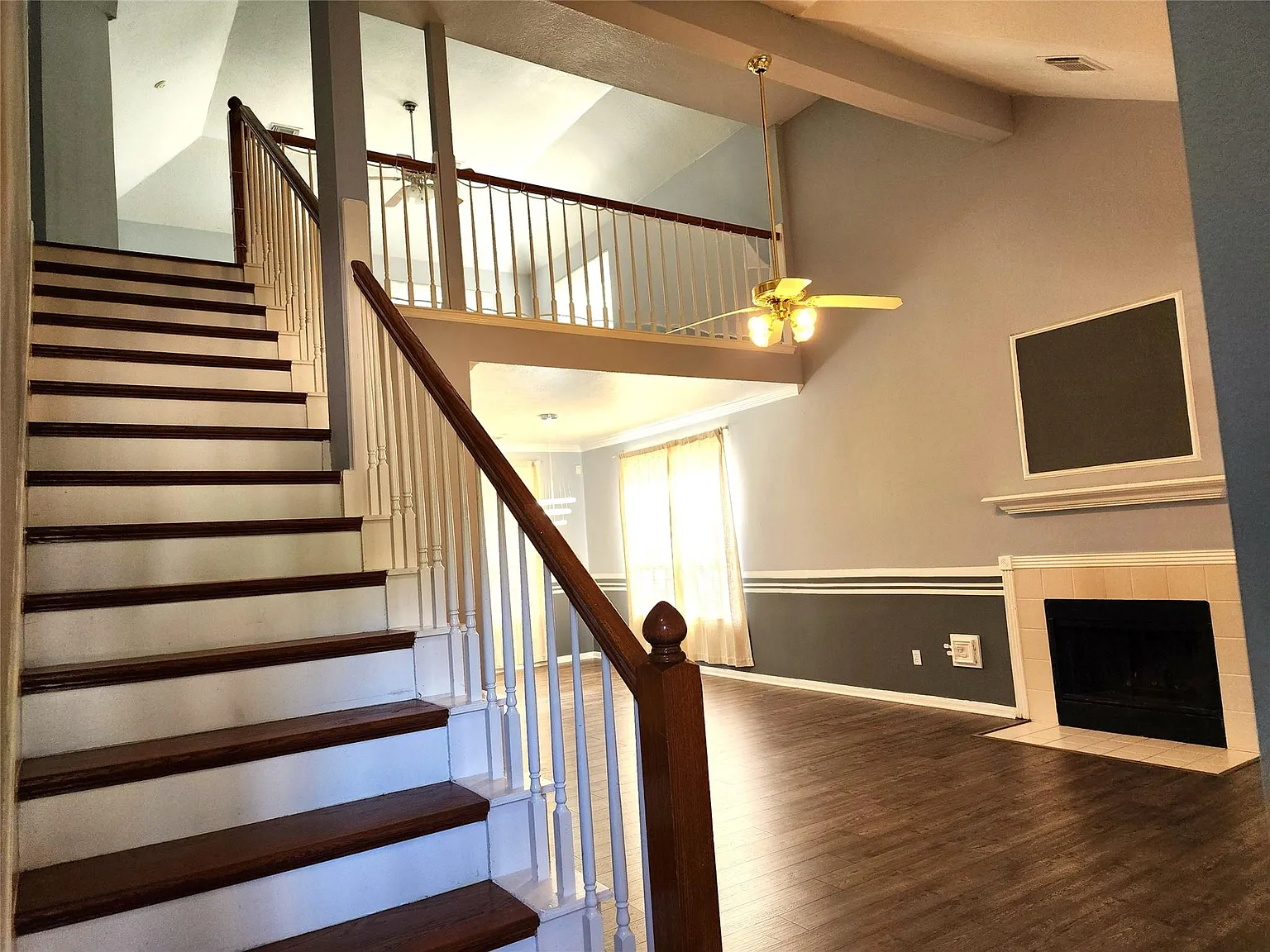4 bed, 2.5 bath, 2779 sqft, $2,800 — Photo 3