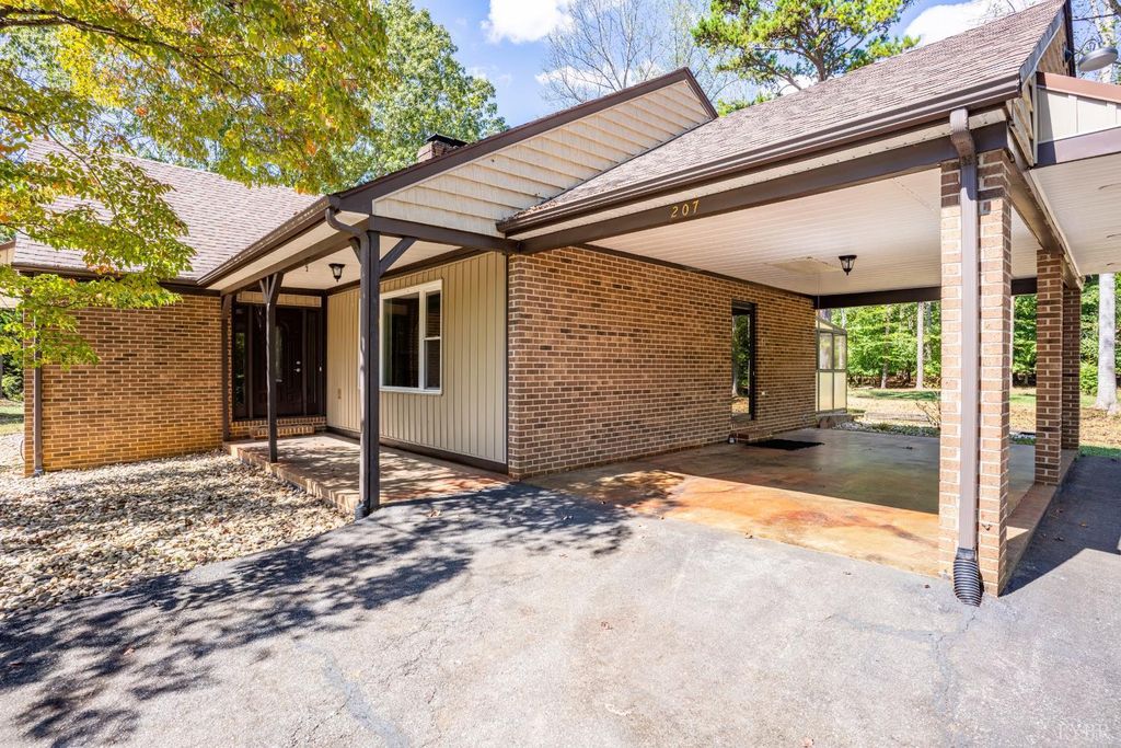 207 Merrywood Dr, Forest, VA - View 2