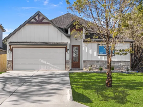 5858 Black Pine Cir, Granbury, TX 76048