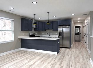 736 N Pine Ave #1, Chicago, IL 60644