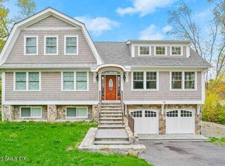 19 Crawford Ter, Riverside, CT 06878