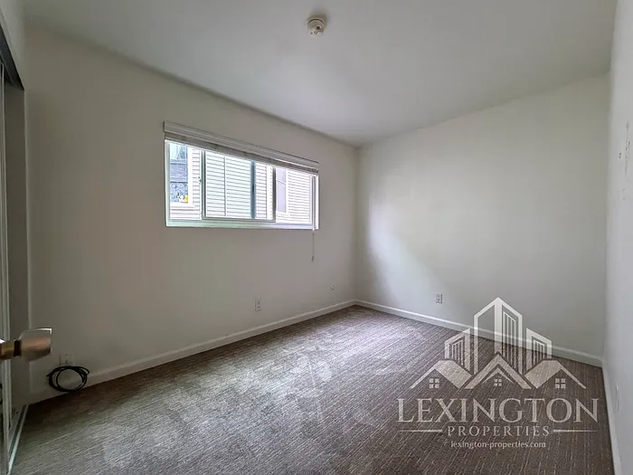 2325 I St #4 — Photo 15
