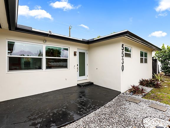 2nd image of 5530 NE 18th Avenue