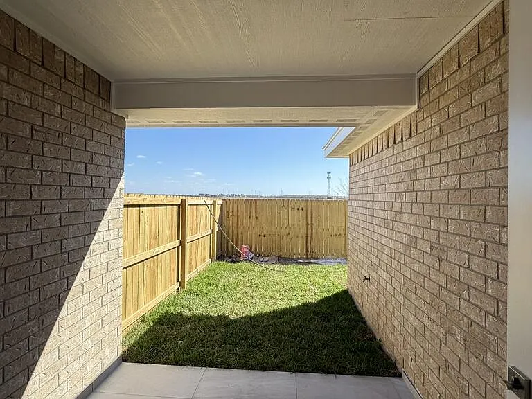 4422 Escondido Ln #A — Photo 10