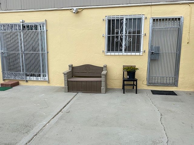 1st image of 1210 Southgate Ave