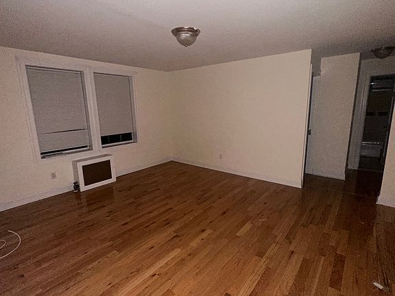 5th image of 24 Berkeley Ave #3D