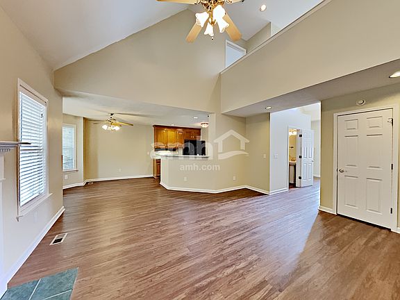 5th image of 507 Columbus Ct
