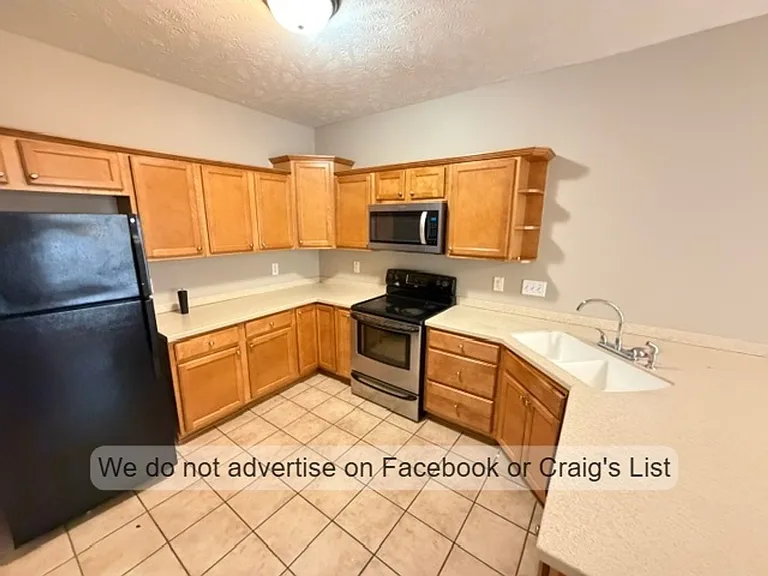 119 Willborough Ave — Photo 5