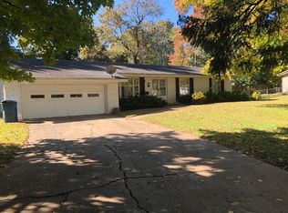 2020 E Holly Ct, Springfield, MO 65804