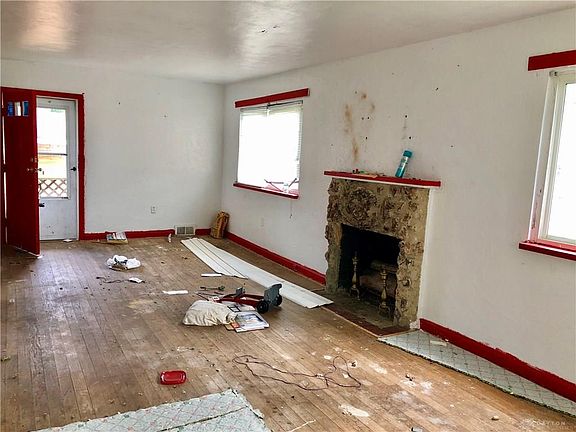 3rd image of 953 Haller Ave