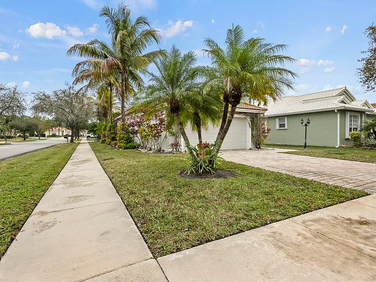 7085 SE Cricket Ct — Photo 32