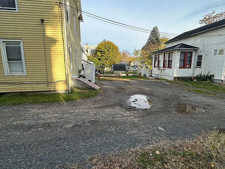 495 Church St #1 — Photo 15