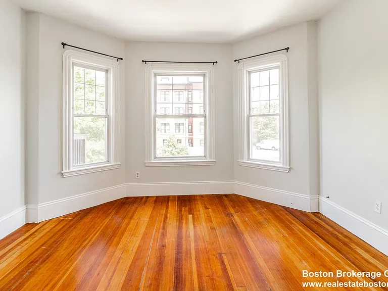 789 Columbia Rd #2 — Photo 4