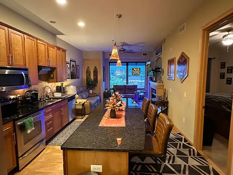 240 Spring St #415 — Photo 3