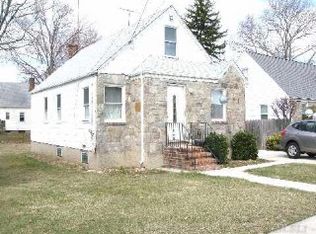 16 Plymouth Ave, Mineola, NY 11501