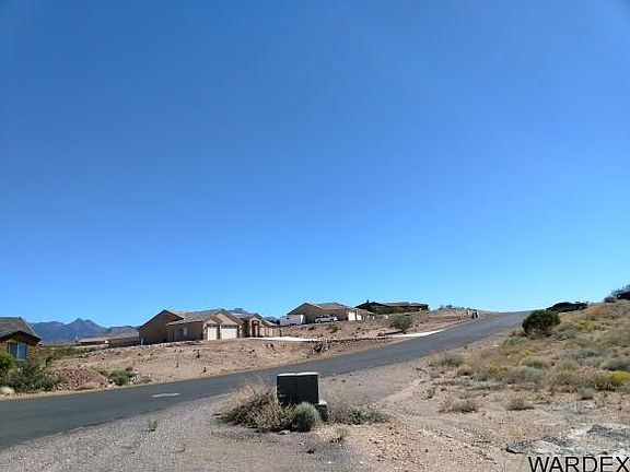 5th image of 1939 N Cliff Dr